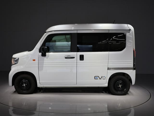 N-VAN e: e:L4 元試乗車 運転支援機能 衝突軽減ブレーキ 禁煙車 ハロゲンヘッドライト ETC純正8インチナビ バックカメラ Bluetooth接続 前後ドライブレコーダー 急速充電ポート シートヒーター Bカメラ(7枚目)