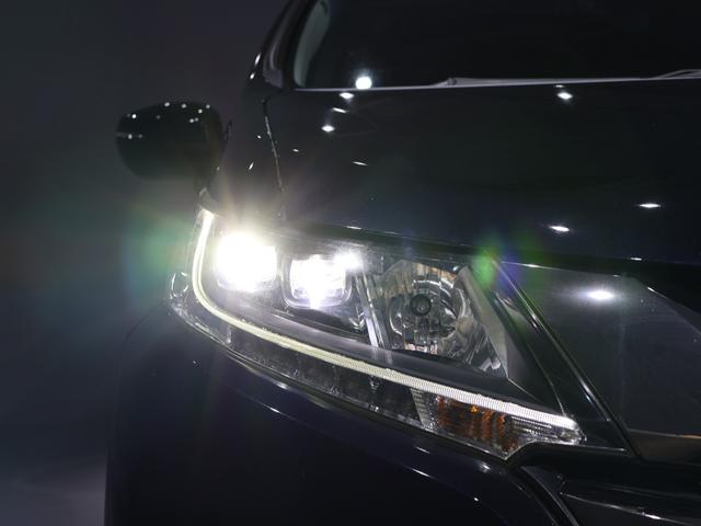 オデッセイ アブソルート　運転支援機能　衝突軽減ブレーキ　ＬＥＤヘッドライト　両側電動スライドドア　ＥＴＣ　　クルーズコントロール　社外ドラレコ　純正８インチナビ　バックカメラ　Ｂｌｕｅｔｏｏｔｈ接続　緊急ブレーキ　盗難防止（12枚目）