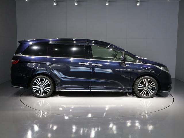 オデッセイ アブソルート　運転支援機能　衝突軽減ブレーキ　ＬＥＤヘッドライト　両側電動スライドドア　ＥＴＣ　　クルーズコントロール　社外ドラレコ　純正８インチナビ　バックカメラ　Ｂｌｕｅｔｏｏｔｈ接続　緊急ブレーキ　盗難防止（16枚目）