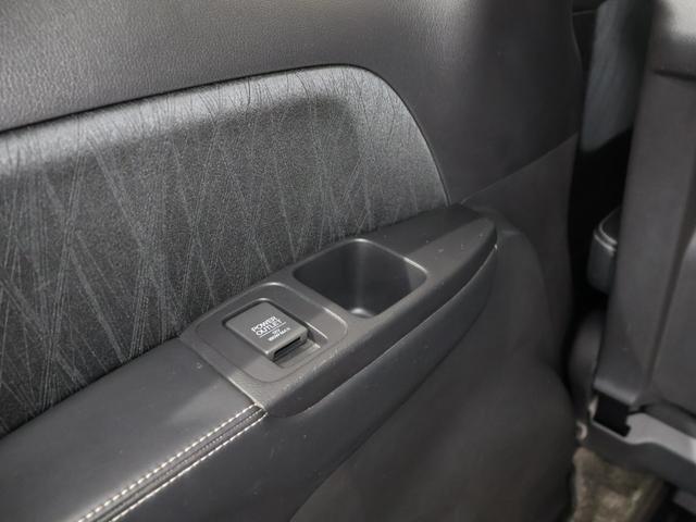 オデッセイ アブソルート　運転支援機能　衝突軽減ブレーキ　ＬＥＤヘッドライト　両側電動スライドドア　ＥＴＣ　　クルーズコントロール　社外ドラレコ　純正８インチナビ　バックカメラ　Ｂｌｕｅｔｏｏｔｈ接続　緊急ブレーキ　盗難防止（60枚目）