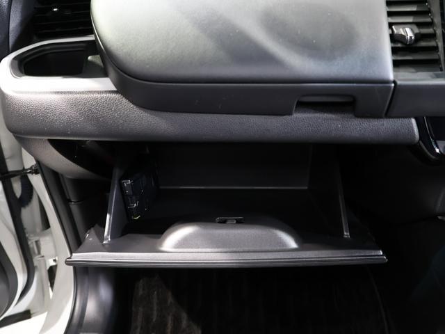 フィット ｅ：ＨＥＶホーム　運転支援機能　衝突軽減ブレーキ　禁煙車　ＬＥＤヘッドライト　前後ドラレコ　ＥＴＣ　　　純正ナビ　バックカメラ　Ｂｌｕｅｔｏｏｔｈ接続　ホンダコネクト　スマートキー　ワンオーナー車　前後誤発進抑制機能（52枚目）