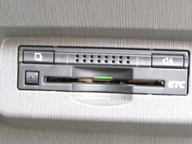 プリウスアルファ S チューン ブラック(26枚目)