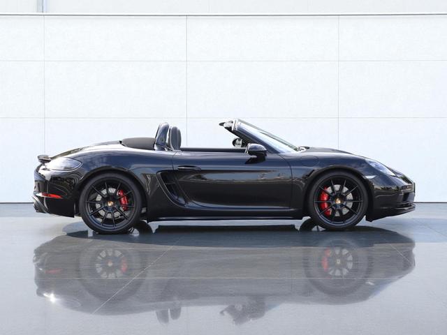 718ボクスター 718ボクスターGTS 4.0 スポーツクロノパッケージ スポーツエグゾーストシステム ブラックレザーインテリア シートベンチレーション LEDヘッドライト エントリー&ドライブ BOSEサウンド(3枚目)