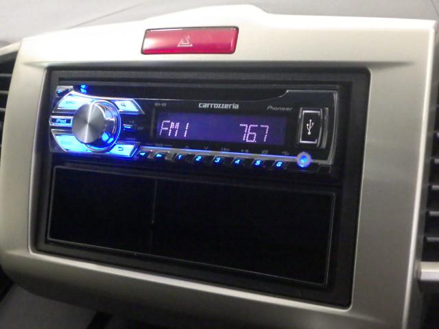 フリードスパイク Gジャストセレクション 禁煙車 ワンオーナー 左側パワスラ HID スマートキー イモビ CD ETC ドアバイザー セキュリティー フルフラットシート USB 横滑防止 AUTOエアコン パワーウィンドウ 運転席エアバック(2枚目)