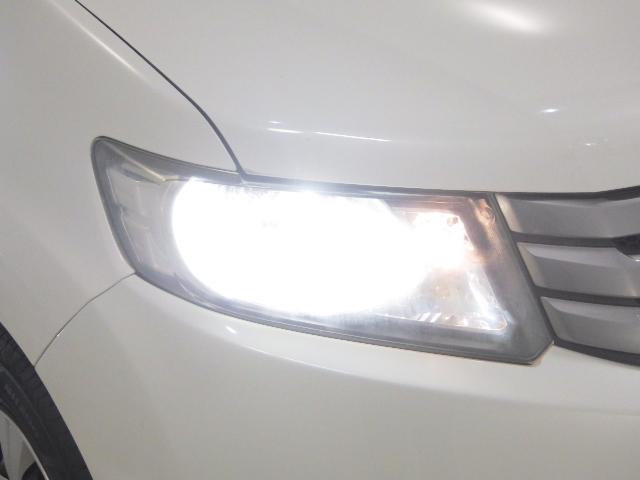 フリードスパイク Gジャストセレクション 禁煙車 ワンオーナー 左側パワスラ HID スマートキー イモビ CD ETC ドアバイザー セキュリティー フルフラットシート USB 横滑防止 AUTOエアコン パワーウィンドウ 運転席エアバック(11枚目)