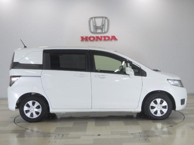 フリードスパイク Gジャストセレクション 禁煙車 ワンオーナー 左側パワスラ HID スマートキー イモビ CD ETC ドアバイザー セキュリティー フルフラットシート USB 横滑防止 AUTOエアコン パワーウィンドウ 運転席エアバック(21枚目)