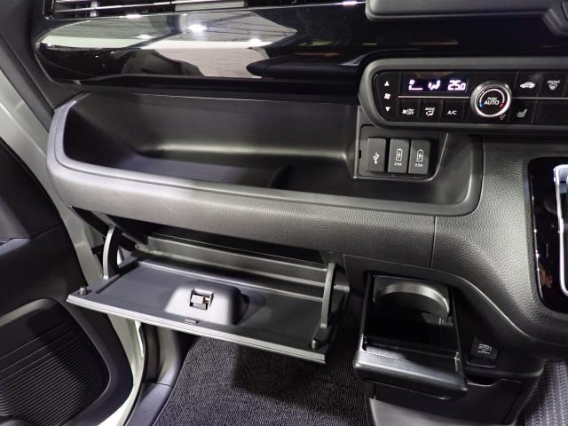 N-BOXカスタム Lターボ 地デジチューナー 衝突軽減ブレーキサポート LEDヘッドライ 1オーナー 禁煙 アイドリングS ターボエンジン PS カーテンエアバック シートヒータ エアバック USB AAC ABS(41枚目)