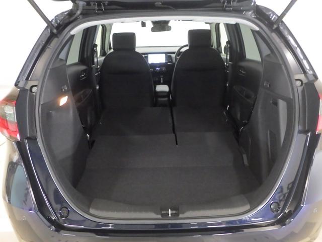 フィット e:HEVホーム 元当社試乗車 ブルートゥース 禁煙車 バックカメラ ドライブレコーダー ETC スマートキー LEDヘッドライト フルセグ 助手席エアバッグ 運転席エアバッグ 1オナ アイドリングストップ ABS(18枚目)