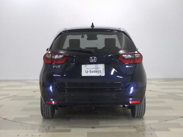 フィット e:HEVホーム 元当社試乗車 ブルートゥース 禁煙車 バックカメラ ドライブレコーダー ETC スマートキー LEDヘッドライト フルセグ 助手席エアバッグ 運転席エアバッグ 1オナ アイドリングストップ ABS(22枚目)