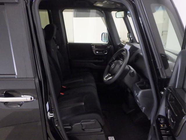 すわり心地の良い運転席・助手席です。長時間のドライブの疲れ軽減に貢献します。どうぞ快適なドライブを♪