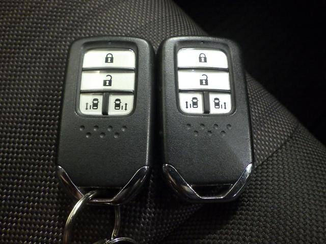 フリード G・ホンダセンシング そのまんま車 ブルートゥース 禁煙車 バックカメラ ETC 両側電動スライドドア スマートキー フルセグ DVD Fセグ 追突被害軽減ブレーキ iストップ Wエアバッグ パワーウィンドウ VSA(26枚目)