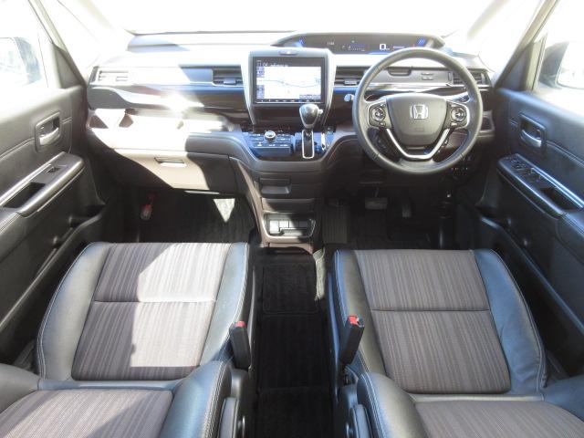 フリード モデューロＸホンダセンシング　禁煙車　９ｉｎナビ　Ｒカメラ　１５ＡＷ　専用エアロ　両側パワスラ　ドラレコ　ＬＥＤ　クルコン　１オーナー　１オナ　後カメラ　イモビ　オートクルーズ　記録簿　スマキー　ＤＶＤ再生　サイドエアバッグ　ＰＳ（8枚目）