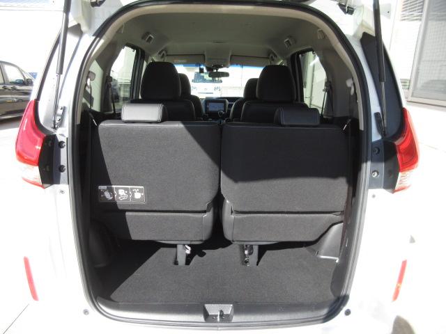 フリード モデューロＸホンダセンシング　禁煙車　９ｉｎナビ　Ｒカメラ　１５ＡＷ　専用エアロ　両側パワスラ　ドラレコ　ＬＥＤ　クルコン　１オーナー　１オナ　後カメラ　イモビ　オートクルーズ　記録簿　スマキー　ＤＶＤ再生　サイドエアバッグ　ＰＳ（18枚目）