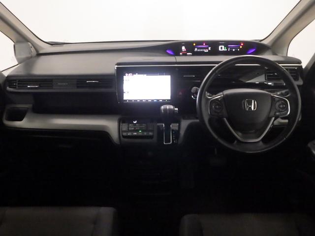 ステップワゴンスパーダ スパーダホンダセンシング 禁煙車 9inナビ Rカメラ 16AW 1オーナー 両側パワスラ クルコン LED VSA 盗難防止 助手席エアバッグ ワンオーナ- Wパワスラ 記録簿有 地デジ 横滑り防止システム オートエアコン(8枚目)