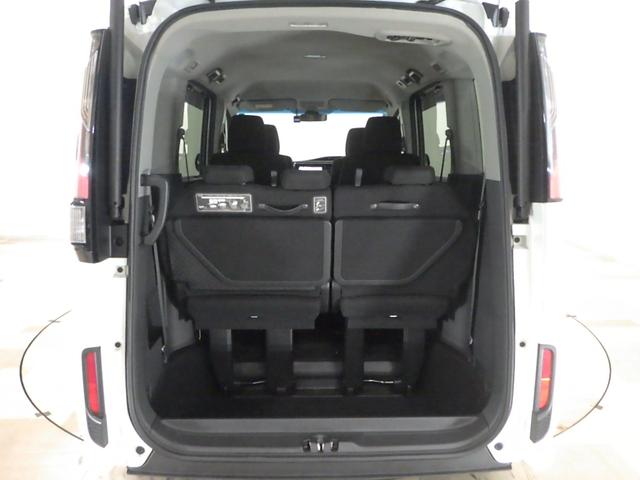 ステップワゴンスパーダ スパーダホンダセンシング 禁煙車 9inナビ Rカメラ 16AW 1オーナー 両側パワスラ クルコン LED VSA 盗難防止 助手席エアバッグ ワンオーナ- Wパワスラ 記録簿有 地デジ 横滑り防止システム オートエアコン(17枚目)