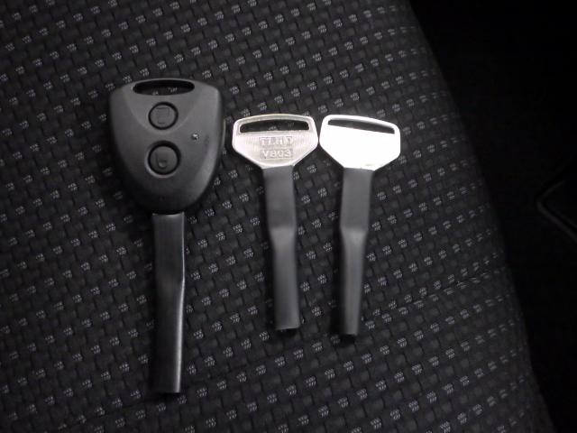 サンバーバン ＶＣスマートアシスト　禁煙　前後ドラレコ　ＬＥＤ　ＶＳＡ　ＥＴＣ　ドアバイザー　アイドリングストップ　１オーナー　ワンオーナー　横滑り防止装置　両側スライドドア　パワーウインドウ　パワステ　エアコン　キーレスエントリー（5枚目）