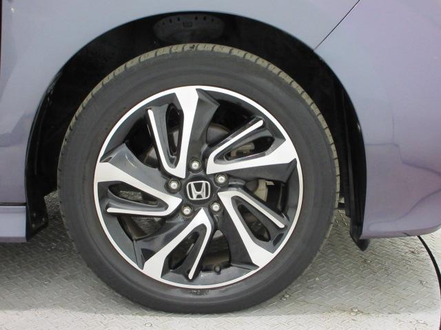 ステップワゴンスパーダ スパーダ・クールスピリットホンダセンシング　８人　メモリーナビ　全周囲カメラ　後席モニター　Ｐアシスト　Ｂｌｕｅｔｏｏｔｈ　両側電動スライドドア　シートヒーター　パドルシフト　ＬＥＤヘッドライト　ワンオーナー　サイドエアバック　スマートキ　禁煙（31枚目）