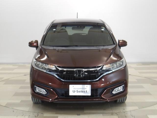 フィットハイブリッド Ｌホンダセンシング　ホンダセンシング　６エアバック　ＬＥＤ　スマートキー　ドアバイザー　ワンオーナー　禁煙車　ナビ　Ｒカメラ　フルセグ　ブルートゥース　サウンドコンテナー　フルセグ　ＥＴＣ　ＤＶＤ　ＣＤ　ドアバイザー（17枚目）