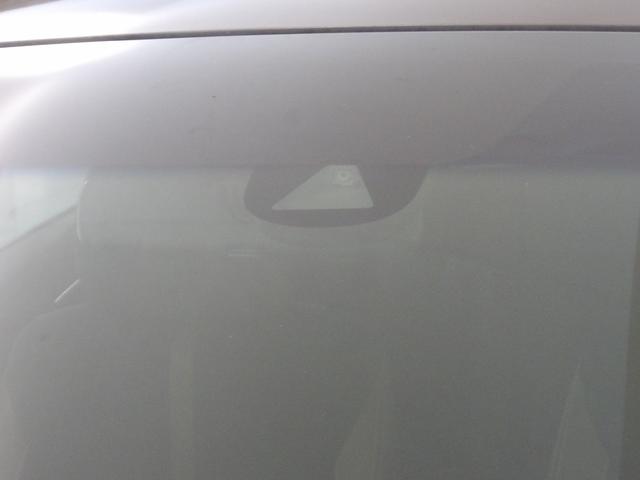 フィットハイブリッド Ｌホンダセンシング　ホンダセンシング　６エアバック　ＬＥＤ　スマートキー　ドアバイザー　ワンオーナー　禁煙車　ナビ　Ｒカメラ　フルセグ　ブルートゥース　サウンドコンテナー　フルセグ　ＥＴＣ　ＤＶＤ　ＣＤ　ドアバイザー（24枚目）