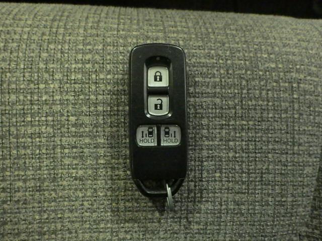 Ｎ－ＢＯＸ Ｇ・Ｌホンダセンシング　ナビ　Ｒカメラ　ブルートゥース　ＣＤ　ホンダセンシング　両側電動」スライドドア　スマートキー　６エアバック　ＬＥＤ　ワンオーナー　禁煙車　Ｗ電動ドア　レーダブレーキ　Ａストップ　カーテンエアバック（15枚目）