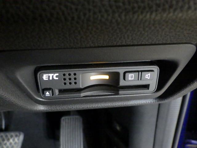 ステップワゴンスパーダ スパーダホンダセンシング　ギャザスナビ　Ｒカメラ　フルセグ　ミージックラック　ブルートゥースリア席モニターホンダセンシング　	スーパーＵＶカット＋ＩＲカットフロントドアガラス　親水／ヒーテッドドアミラー＋フロントドア撥水ガラス（4枚目）