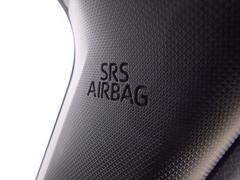 ��ξ¦�̤���ΰ���������Ƥ���롢�¿������Υ����ɥ����ƥ󥨥��Хå������ƥ�Ǥ��� 7