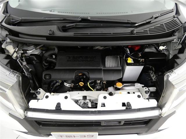 エンジンルームもクリーニングできれいな状態です。ぜひボンネットを開けてごらん確認ください。