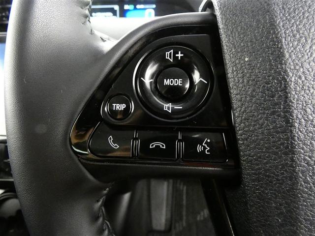 プリウス ＳセーフティプラスＩＩ　１００Ｖ電源　ミュージックプレイヤー接続可　アルミホイール　ＬＥＤヘッドランプ　記録簿　キーレス　盗難防止装置　ハイブリッド　オートクルーズコントロール　メモリーナビ　フルセグ（11枚目）