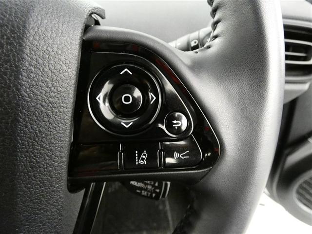 プリウス ＳセーフティプラスＩＩ　１００Ｖ電源　ミュージックプレイヤー接続可　アルミホイール　ＬＥＤヘッドランプ　記録簿　キーレス　盗難防止装置　ハイブリッド　オートクルーズコントロール　メモリーナビ　フルセグ（12枚目）