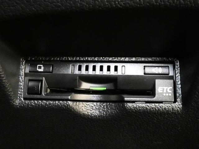プリウス ＳセーフティプラスＩＩ　１００Ｖ電源　ミュージックプレイヤー接続可　アルミホイール　ＬＥＤヘッドランプ　記録簿　キーレス　盗難防止装置　ハイブリッド　オートクルーズコントロール　メモリーナビ　フルセグ（13枚目）