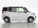 両側スライドドア車です。助手席側は、パワースライドドア付きなので狭い駐車スペースでも乗り降りが楽で、小さなお子様やお年寄りにもうれしい装備です。