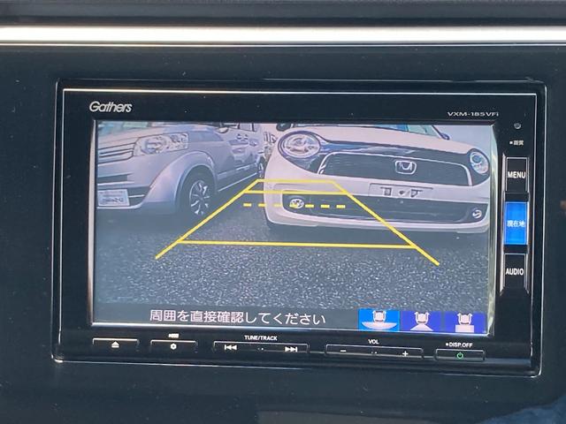 ステップワゴンスパーダ スパーダホンダセンシング　盗難防止　助手席エアバッグ　Ｗパワスラ　記録簿有　地デジ　サイドエアバッグ　ＬＥＤライト　横滑り防止システム　オートエアコン　リアカメラ　ＵＳＢ　ナビ＆ＴＶ　三列シート（5枚目）
