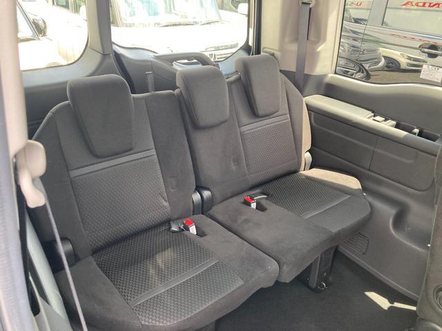 ステップワゴンスパーダ スパーダホンダセンシング　盗難防止　助手席エアバッグ　Ｗパワスラ　記録簿有　地デジ　サイドエアバッグ　ＬＥＤライト　横滑り防止システム　オートエアコン　リアカメラ　ＵＳＢ　ナビ＆ＴＶ　三列シート（9枚目）