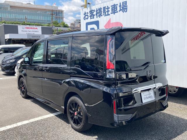 ステップワゴンスパーダ スパーダホンダセンシング　盗難防止　助手席エアバッグ　Ｗパワスラ　記録簿有　地デジ　サイドエアバッグ　ＬＥＤライト　横滑り防止システム　オートエアコン　リアカメラ　ＵＳＢ　ナビ＆ＴＶ　三列シート（25枚目）