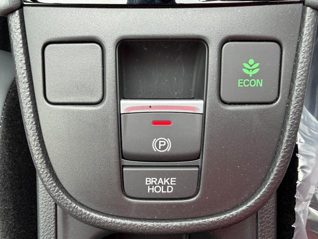 フィット RS 当社デモカー USBポート コーナーセンサー イモビライザー 地デジフルセグ リアカメラ LEDヘッドライト アイドリングストップ エアコン ETC車載器 キーレス スマートキー 横滑防止装置 ABS(13枚目)