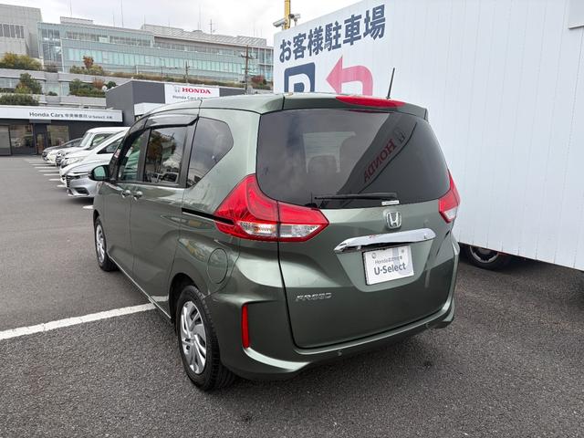 フリード Ｇ・ホンダセンシング　Ｆセグ　追突被害軽減ブレーキ　ｉストップ　Ｗエアバッグ　パワーウィンドウ　ベンチシート　アクティブクルーズコントロール　スマートキ　カーテンエアバッグ　カラーバックモニター（20枚目）