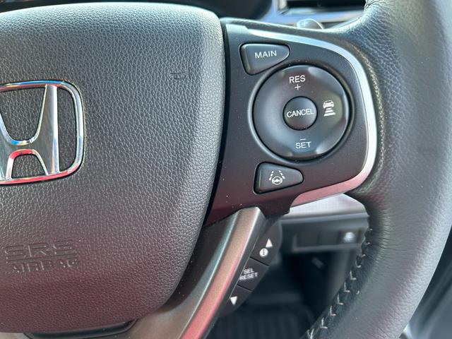 ステップワゴンスパーダ スパーダホンダセンシング　盗難防止　助手席エアバッグ　Ｗパワスラ　記録簿有　地デジ　サイドエアバッグ　ＬＥＤライト　横滑り防止システム　オートエアコン　リアカメラ　ドライブレコーダー装着車　ＵＳＢ（21枚目）