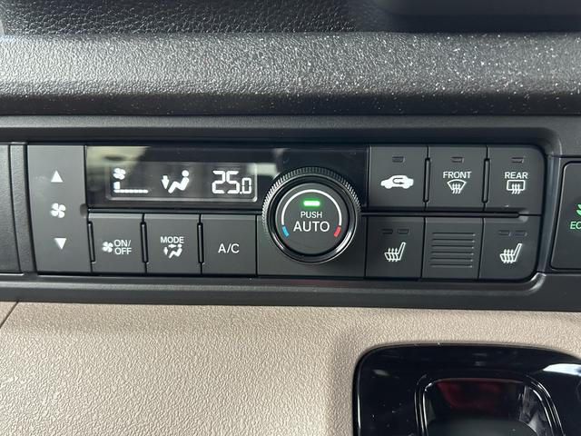 Ｎ－ＢＯＸジョイ ベースグレード　当社デモカー　踏み間違い防止装置　Ｂカメラ　横滑り防止機能　ＬＥＤランプ　点検記録簿　クルーズコントロール　パワーウィンドウ　前席シートヒーター　スマートキー　フルセグＴＶ　両側電動ドア　ベンチシート（12枚目）