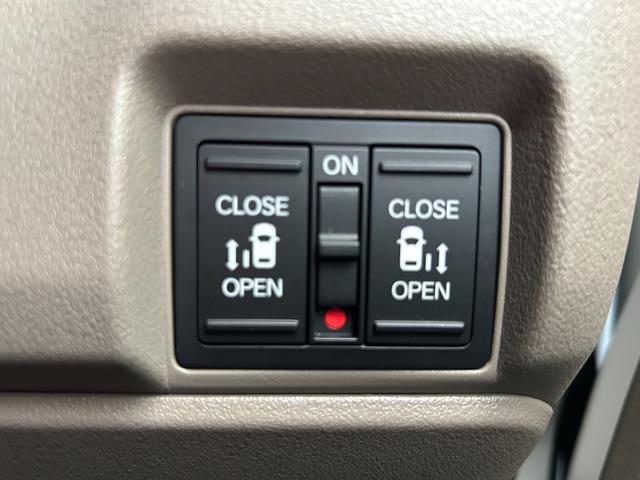 Ｎ－ＢＯＸジョイ ベースグレード　当社デモカー　踏み間違い防止装置　Ｂカメラ　横滑り防止機能　ＬＥＤランプ　点検記録簿　クルーズコントロール　パワーウィンドウ　前席シートヒーター　スマートキー　フルセグＴＶ　両側電動ドア　ベンチシート（13枚目）