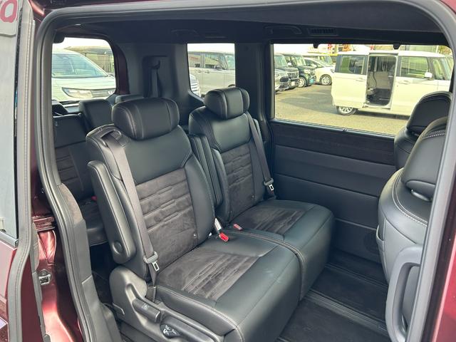 ステップワゴン eHEVスパーダプレミアムラインブラックエディション 当社デモカー(8枚目)