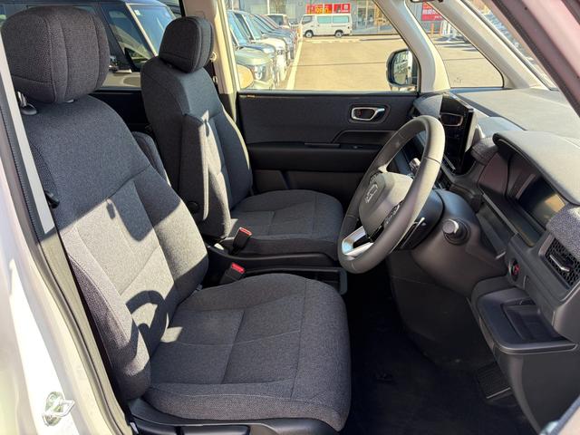 ステップワゴン e:HEVエアー 前後誤発進抑制 パワーステアリング 両側Pスライドドア 助手席エアバッグ USB接続 サイドカーテンエアバック パーキングセンサー LEDヘッドランプ クルコン エアコン ABS(9枚目)