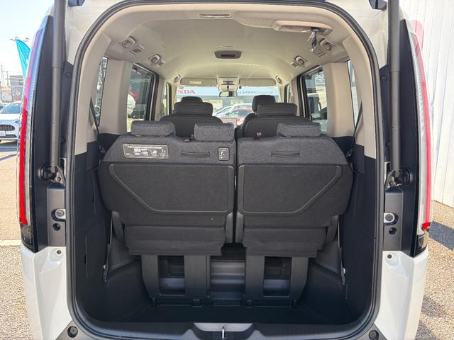 ステップワゴン e:HEVエアー 前後誤発進抑制 パワーステアリング 両側Pスライドドア 助手席エアバッグ USB接続 サイドカーテンエアバック パーキングセンサー LEDヘッドランプ クルコン エアコン ABS(12枚目)