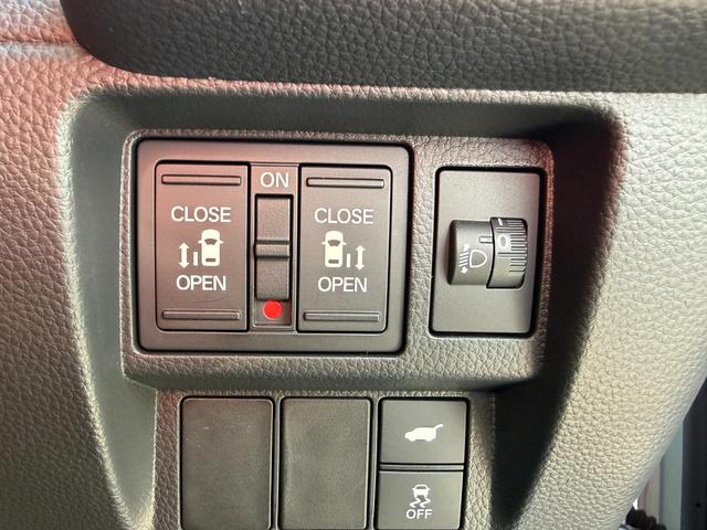 ステップワゴン e:HEVエアー 前後誤発進抑制 パワーステアリング 両側Pスライドドア 助手席エアバッグ USB接続 サイドカーテンエアバック パーキングセンサー LEDヘッドランプ クルコン エアコン ABS(17枚目)