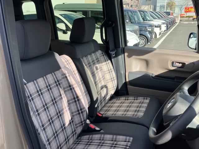 N-BOXジョイ ベースグレード 踏み間違い防止装置 Bカメラ 横滑り防止機能 LEDランプ 点検記録簿 クルーズコントロール パワーウィンドウ 前席シートヒーター スマートキー ドライブレコーダー フルセグTV(9枚目)