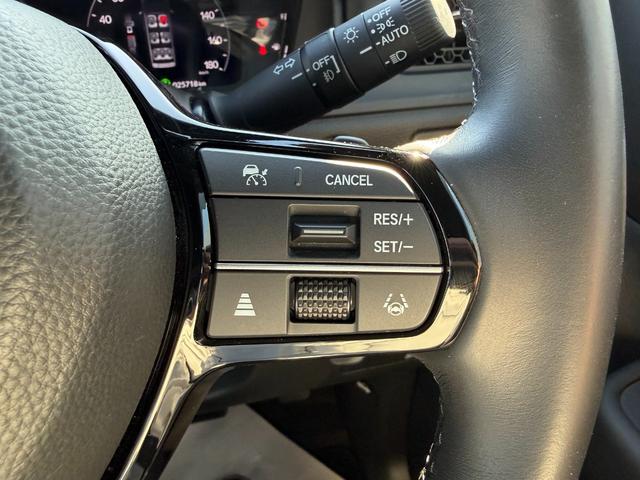 ステップワゴン ｅ：ＨＥＶスパーダ　マルチカメラ　デュアルエアコン　フルオートエアコン　ＥＳＣ　シートヒータ　キーフリー　ＬＥＤヘッドランプ　イモビ　ＡＢＳ　リアカメラ　スマートキ　ＵＳＢポート　クルーズコントロール（8枚目）