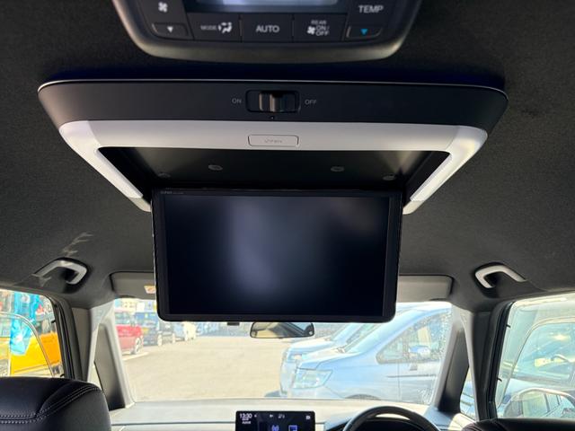 ステップワゴン ｅ：ＨＥＶスパーダ　マルチカメラ　デュアルエアコン　フルオートエアコン　ＥＳＣ　シートヒータ　キーフリー　ＬＥＤヘッドランプ　イモビ　ＡＢＳ　リアカメラ　スマートキ　ＵＳＢポート　クルーズコントロール（16枚目）