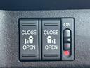 ｅ：ＨＥＶスパーダＧホンダセンシング　ウォークスルー　ＬＥＤライト　ドライブレコーダ　セキュリティアラーム　カーテンエアバック　横滑り防止装置　クルーズコントロール　Ｂカメラ　ＵＳＢ接続　フルセグ（16枚目）