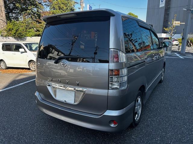 ヴォクシー Ｚ　煌ＩＩ　ナビ　バックカメラ　ＥＴＣ（8枚目）