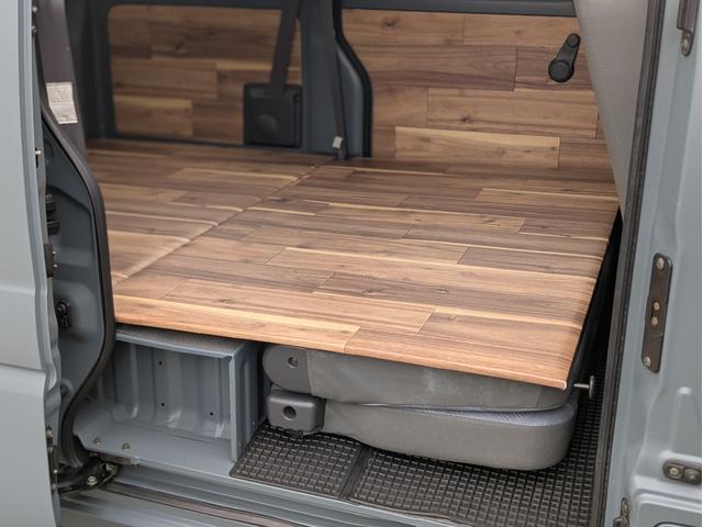 エブリイ ＰＣ　軽バンカスタム　車中泊　マットペイント　アウトドア仕様　キャンプ　釣り　サーフィン　アクティブスタイル　バンライフ　アウトドアカスタム　バンカスタム　フルフラット　キャンプバン　サーフトリップ（34枚目）