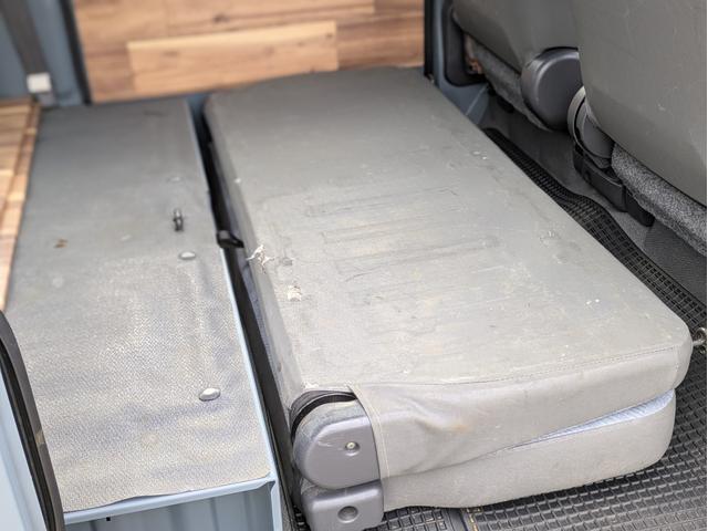 エブリイ PA 軽バンカスタム 軽ワンボックス 軽バンライフ バンライフ フルフラットフロア 4WD 軽キャン アウトドアカスタム 車中泊 ウッド調内装(33枚目)